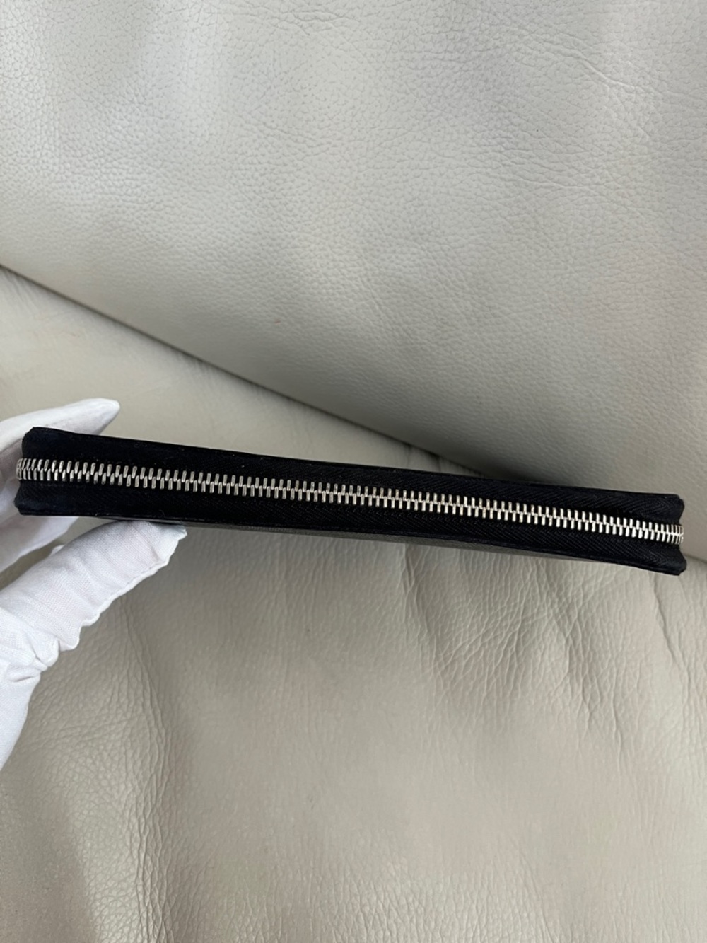 Louis Vuitton Damier Graphite Zip-Around Wallet with Silver Hardware Unisex - Picture 9 of 12